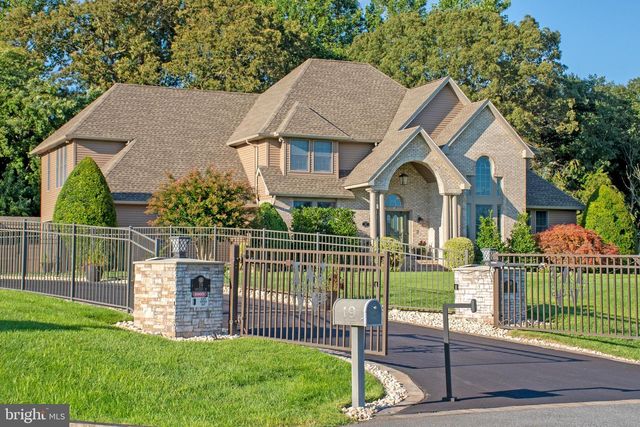 19 LAKE CREST DR, Milford, DE 19963