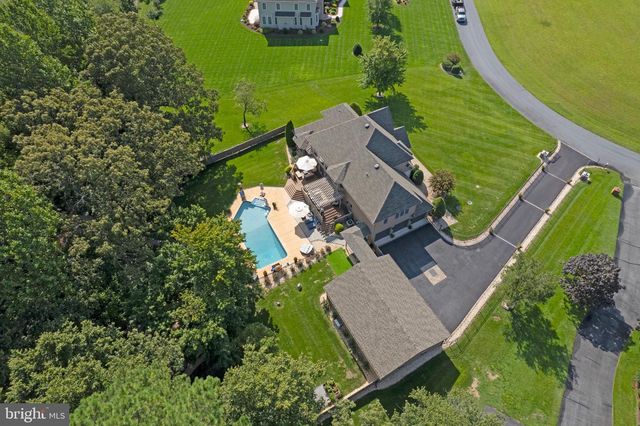 19 LAKE CREST DR, Milford, DE 19963
