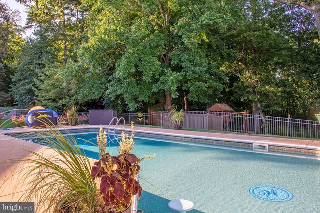 19 LAKE CREST DR, Milford, DE 19963