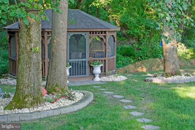 19 LAKE CREST DR, Milford, DE 19963