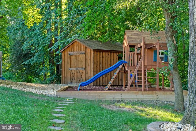 19 LAKE CREST DR, Milford, DE 19963
