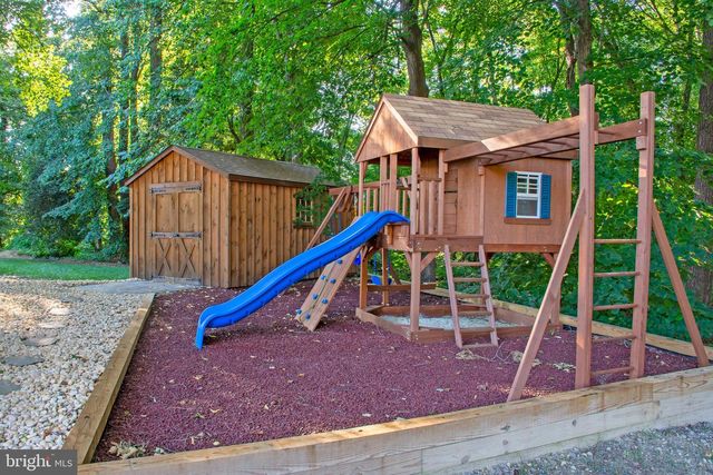19 LAKE CREST DR, Milford, DE 19963