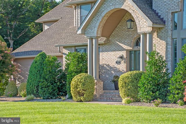 19 LAKE CREST DR, Milford, DE 19963