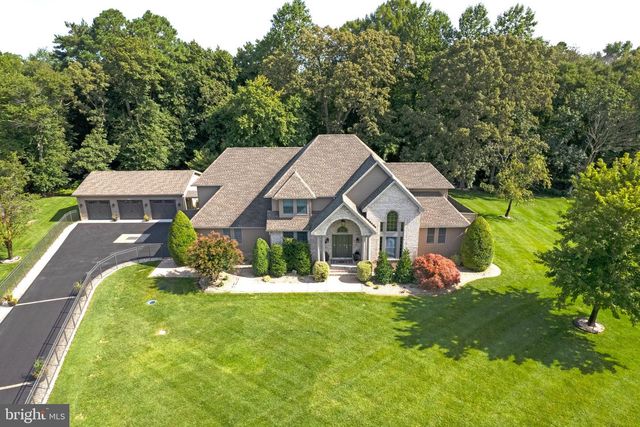 19 LAKE CREST DR, Milford, DE 19963
