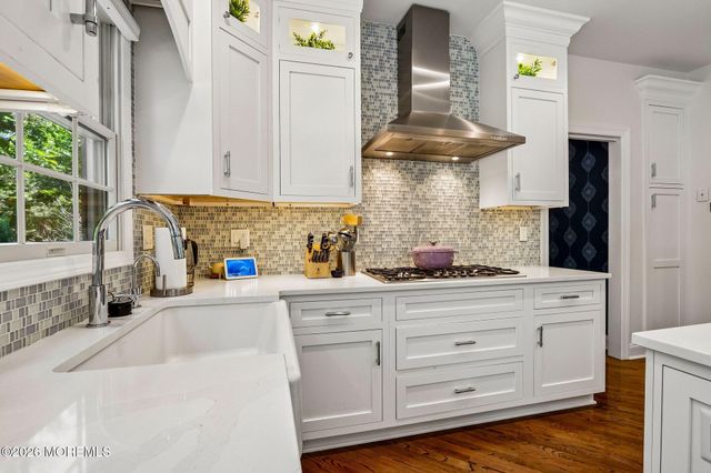 146 Silvermist Court, Little Silver, NJ 07739