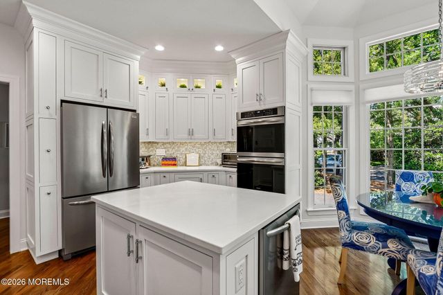 146 Silvermist Court, Little Silver, NJ 07739