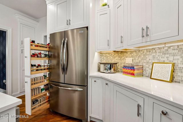 146 Silvermist Court, Little Silver, NJ 07739