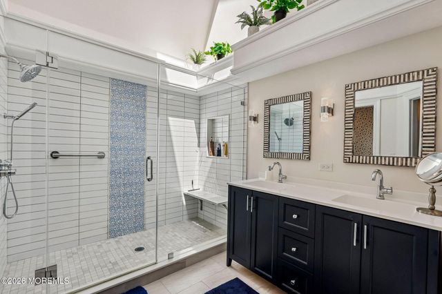 146 Silvermist Court, Little Silver, NJ 07739