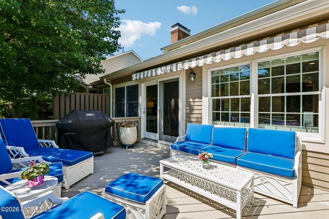 146 Silvermist Court, Little Silver, NJ 07739