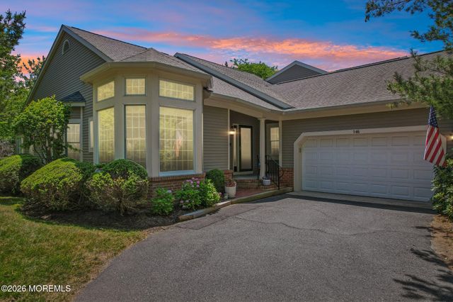 146 Silvermist Court, Little Silver, NJ 07739