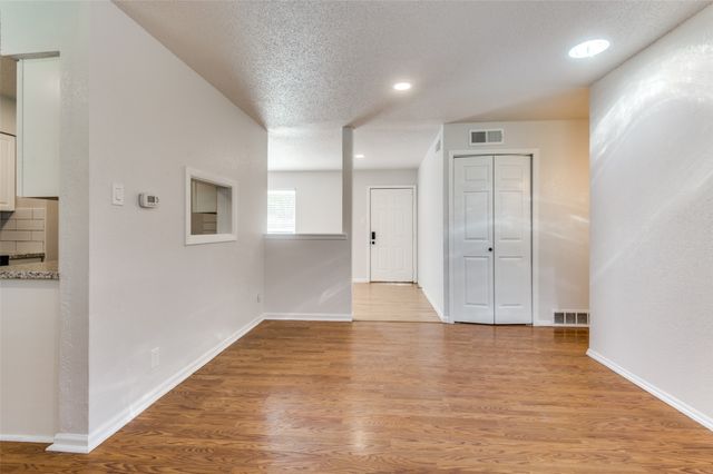 1213 Glenn Drive, Euless, TX 76039