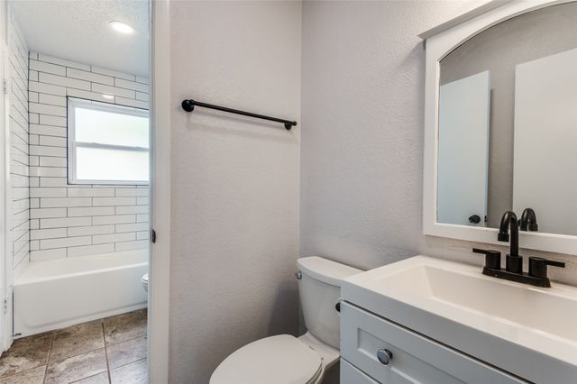 1213 Glenn Drive, Euless, TX 76039