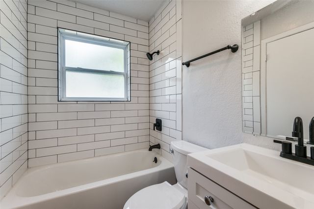 1213 Glenn Drive, Euless, TX 76039