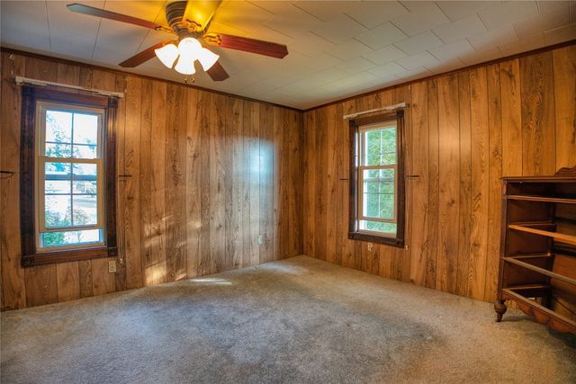 304 SMITH Avenue, Conneautville, PA 16406