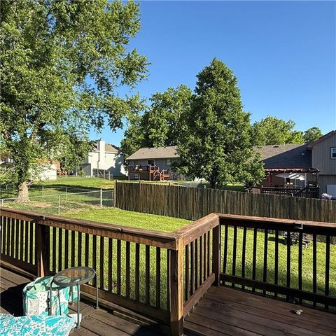 7305 Erika Court, Pleasant Valley, MO 64068