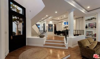 123 Channel Pointe Mall, Marina Del Rey, CA 90292