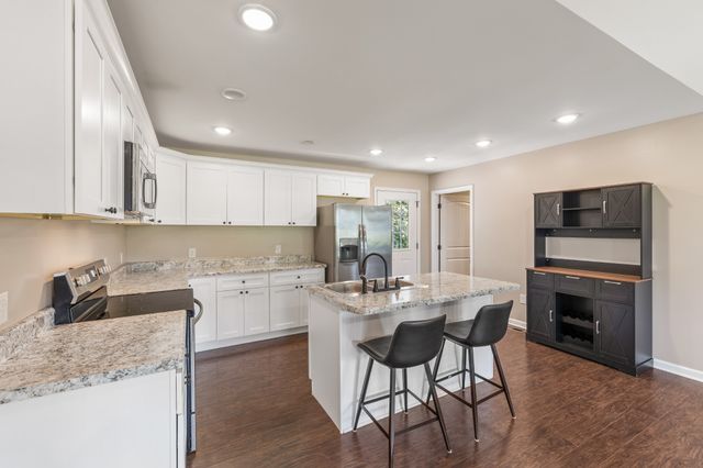 155 Poling Dr, Pulaski, TN 38478