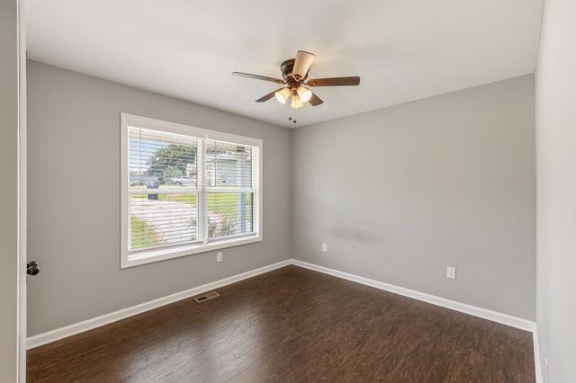 155 Poling Dr, Pulaski, TN 38478