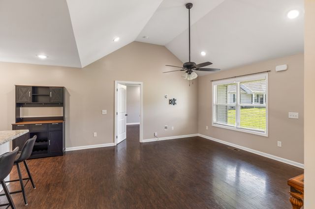 155 Poling Dr, Pulaski, TN 38478
