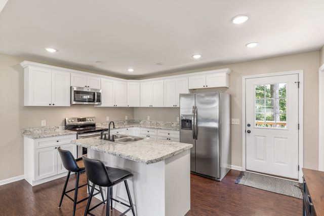 155 Poling Dr, Pulaski, TN 38478