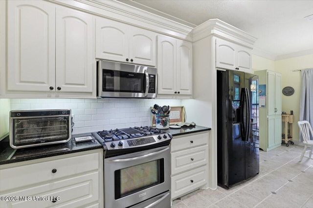 122 Addison Way, Canton, MS 39046