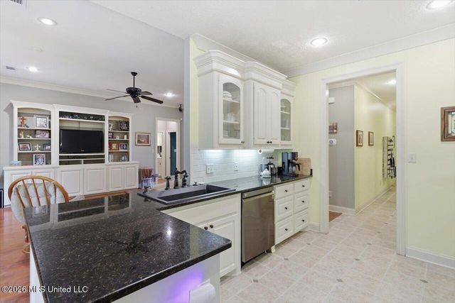 122 Addison Way, Canton, MS 39046