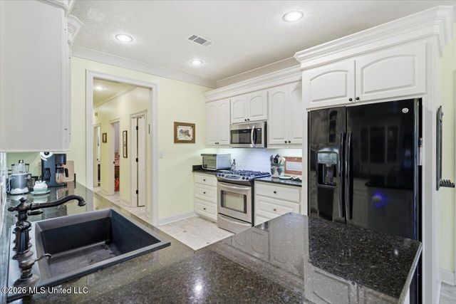 122 Addison Way, Canton, MS 39046