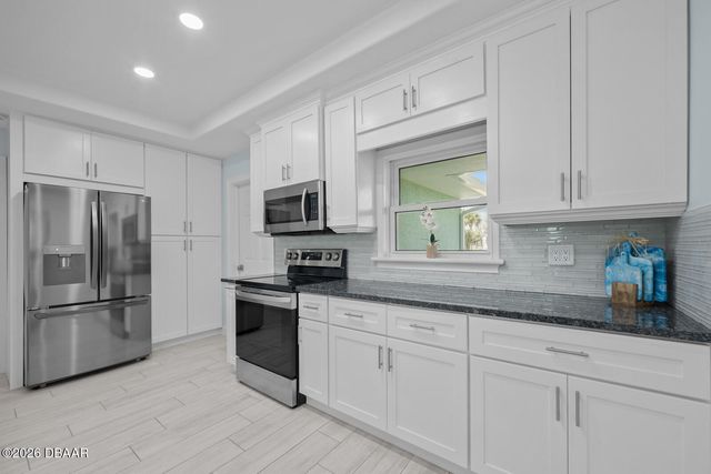 1946 N Daytona Avenue, Flagler Beach, FL 32136