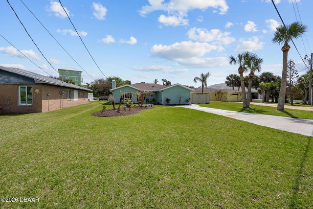 1946 N Daytona Avenue, Flagler Beach, FL 32136
