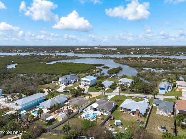 1946 N Daytona Avenue, Flagler Beach, FL 32136