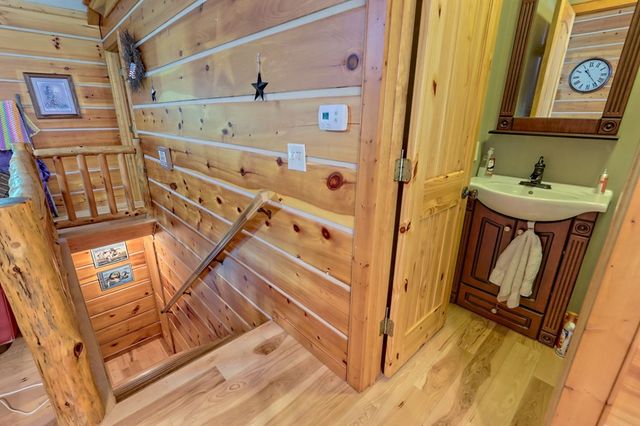 291 Down Springs Drive, Murphy, NC 28906