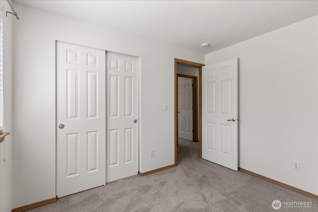 18211 SE 261st Court, Covington, WA 98042
