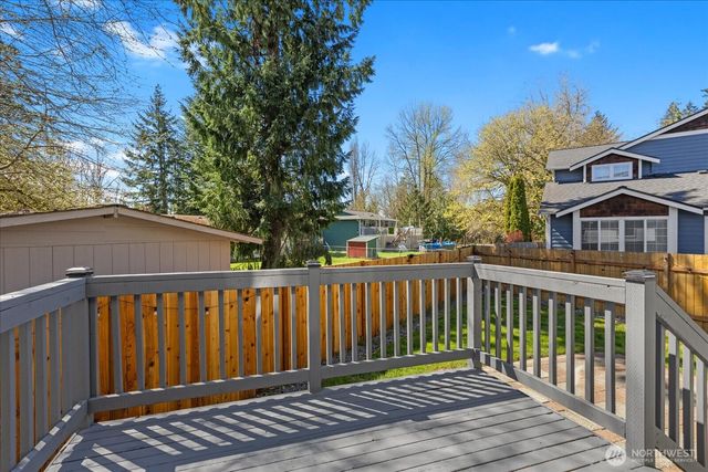 18211 SE 261st Court, Covington, WA 98042