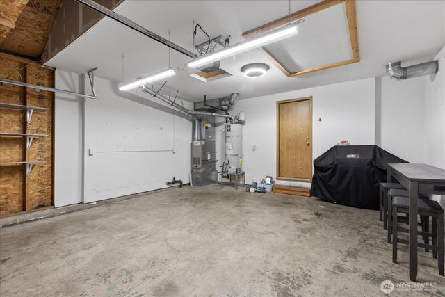 18211 SE 261st Court, Covington, WA 98042