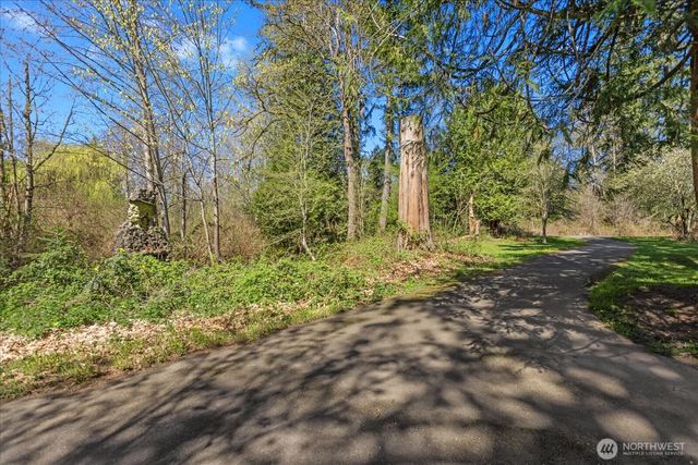 18211 SE 261st Court, Covington, WA 98042