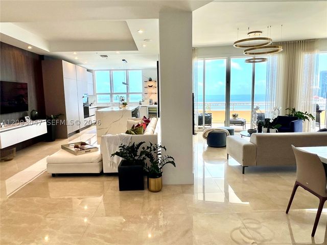 848 Brickell Key Dr 4505, Miami, FL 33131