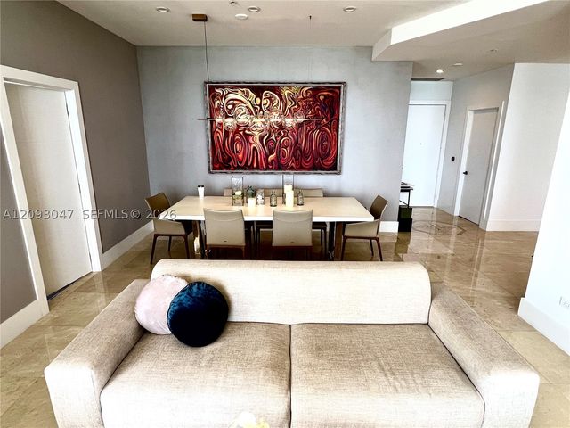 848 Brickell Key Dr 4505, Miami, FL 33131