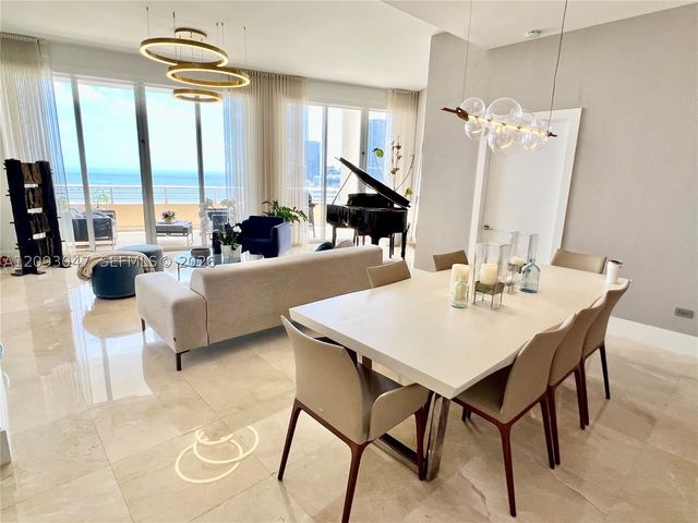 848 Brickell Key Dr 4505, Miami, FL 33131