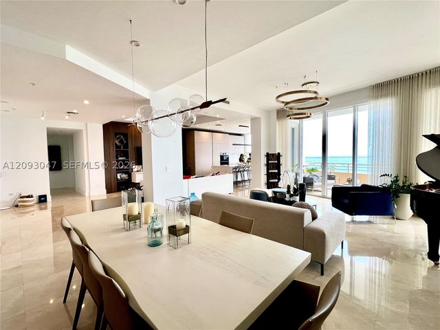 848 Brickell Key Dr 4505, Miami, FL 33131
