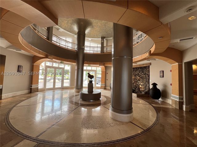 848 Brickell Key Dr 4505, Miami, FL 33131
