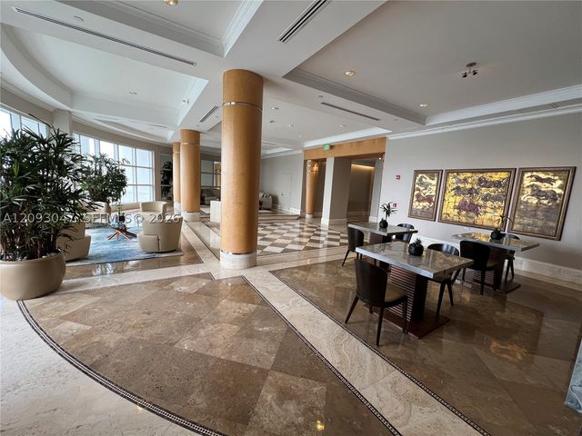 848 Brickell Key Dr 4505, Miami, FL 33131