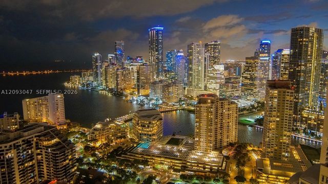848 Brickell Key Dr 4505, Miami, FL 33131