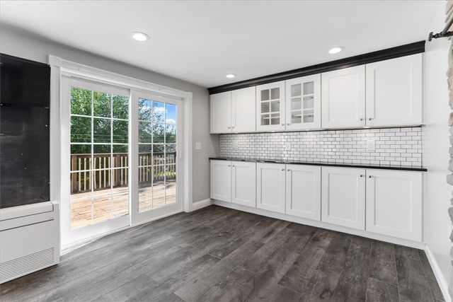 513 Woonasquatucket Avenue, North Providence, RI 02911