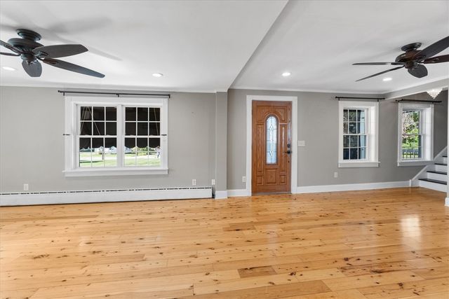 513 Woonasquatucket Avenue, North Providence, RI 02911