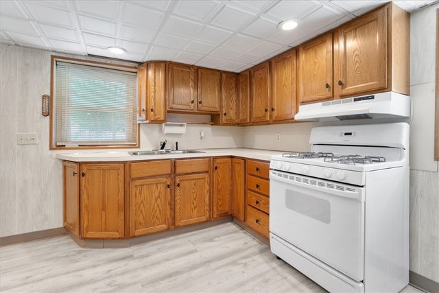 513 Woonasquatucket Avenue, North Providence, RI 02911