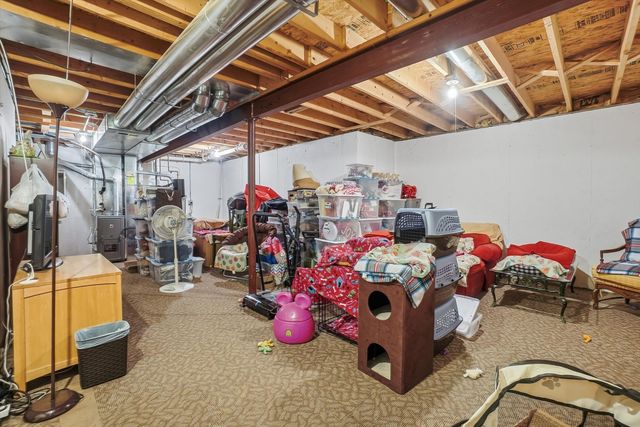 315 OGDEN FALLS Boulevard, Oswego, IL 60543