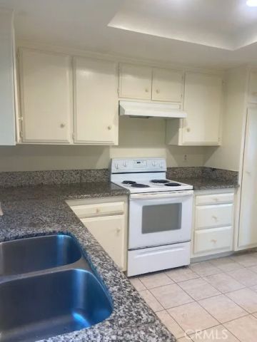 3661 Pine Street, Irvine, CA 92606