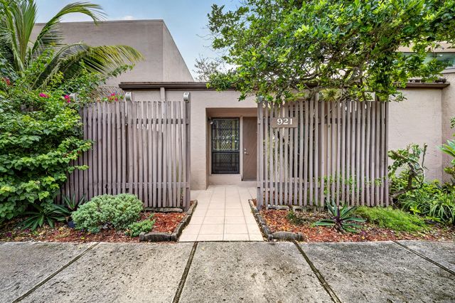 921 NW 122ND Terrace, Pembroke Pines, FL 33026