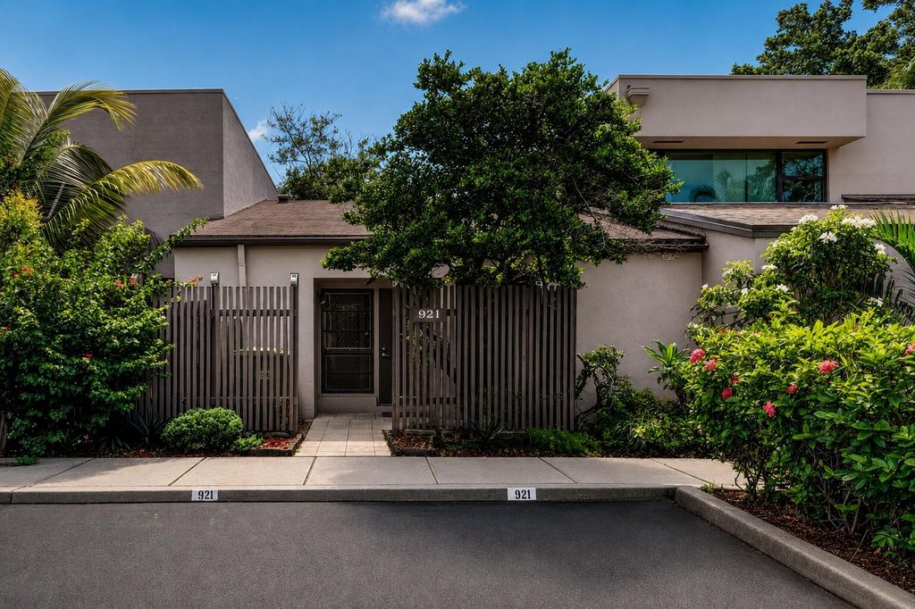 921 NW 122ND Terrace, Pembroke Pines, FL 33026