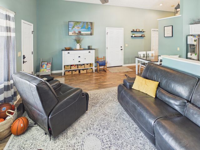 16 Sunwatch Drive, Huntington, WV 25705